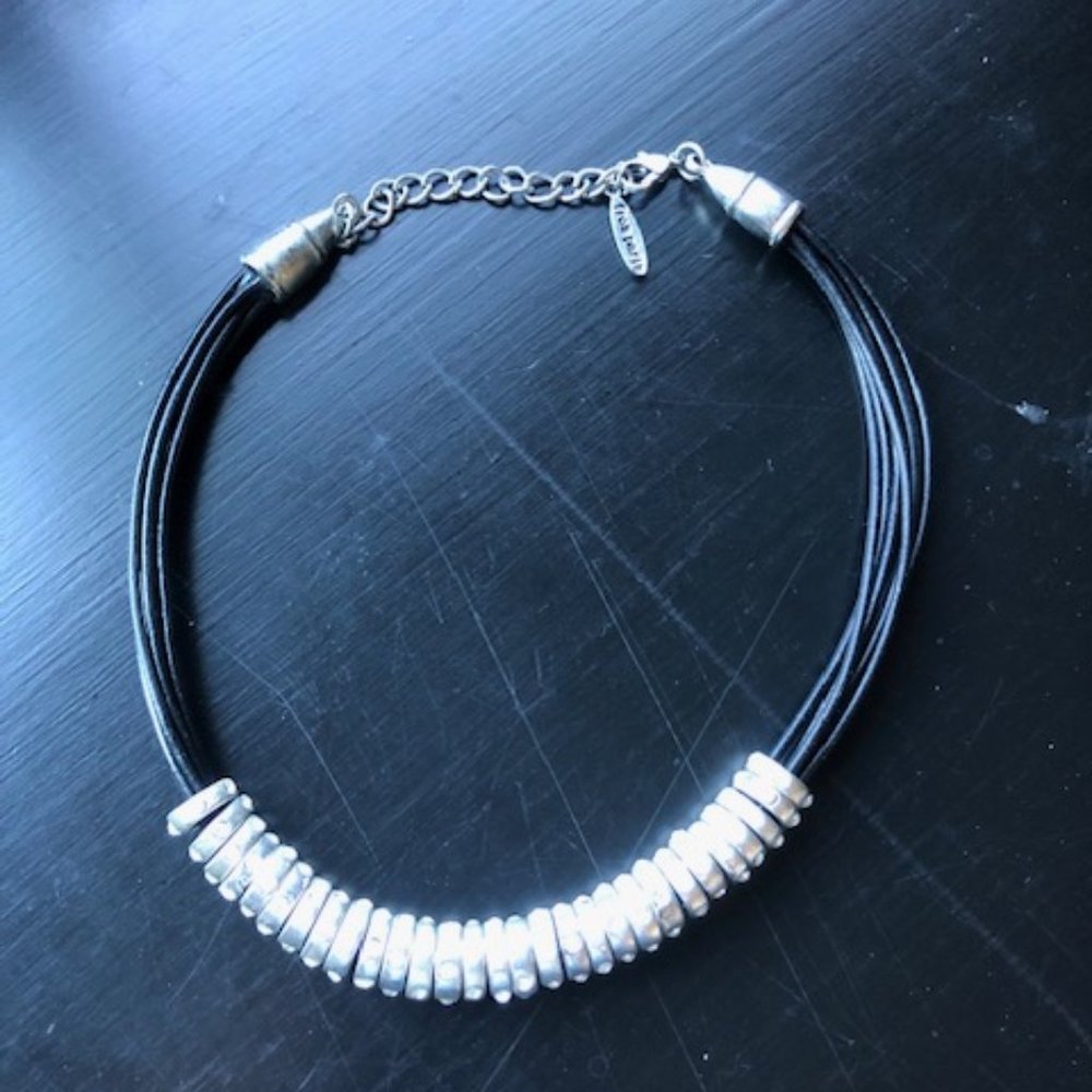 Silver/black Choker